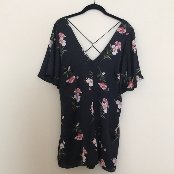 4Sienna floral print romper size M - Picture 1 of 5